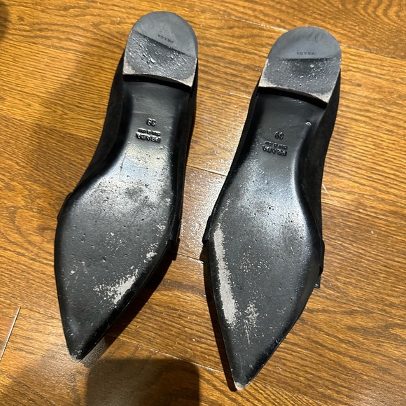 Prada suede pointed toe bow loafers size 39 - Picture 3 of 4